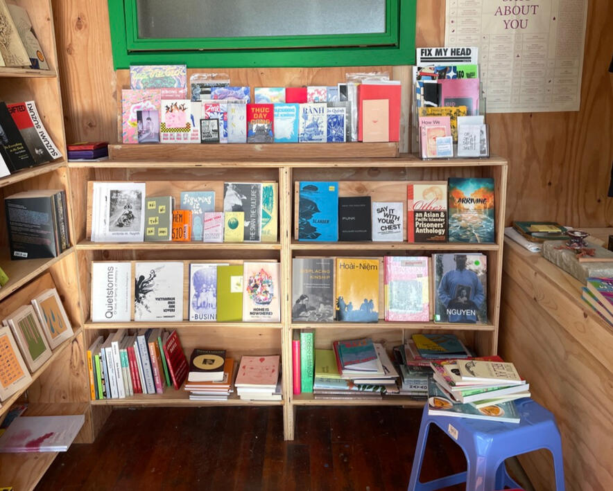 mobile zine library